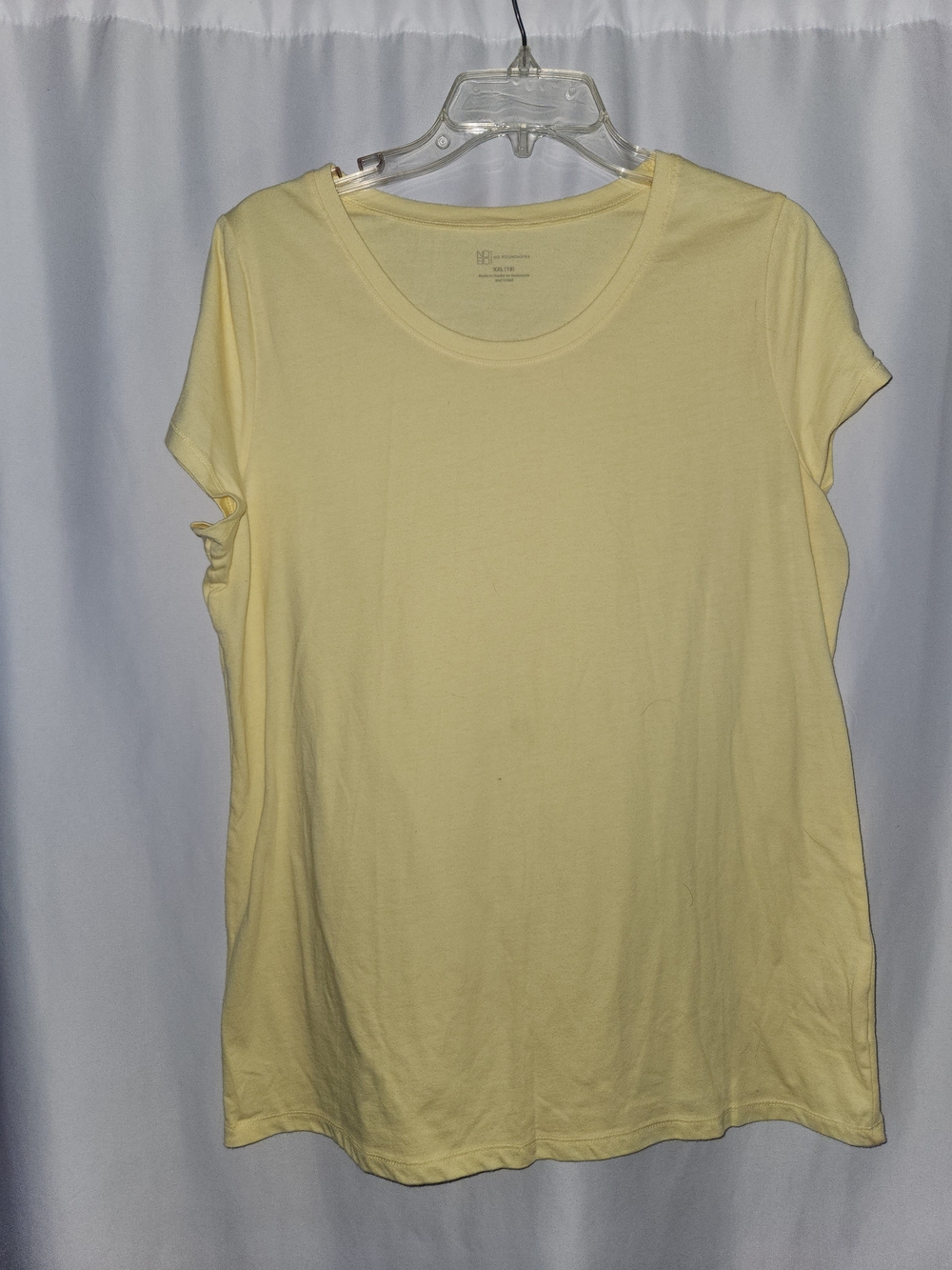 No Boundaries Women's Short-Sleeve Crewneck Tee #lightweight #breathable #casual